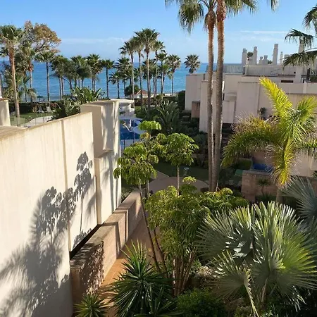 Apartamento Bahia De La Plata-exclusive Seafront Apartment-4pax Estepona