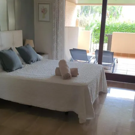 Bright Seafront Apartment-bahia De La Plata-4 People